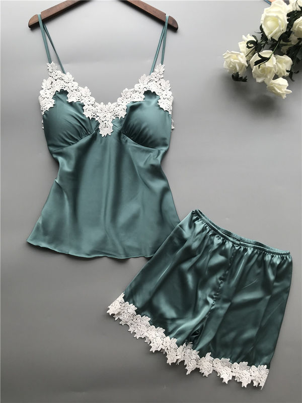 In te ademen van het de Nachtkledingssatijn van Vrouwenpyjama's Tweedelige het Kantlingerie Vastgesteld V - hals
