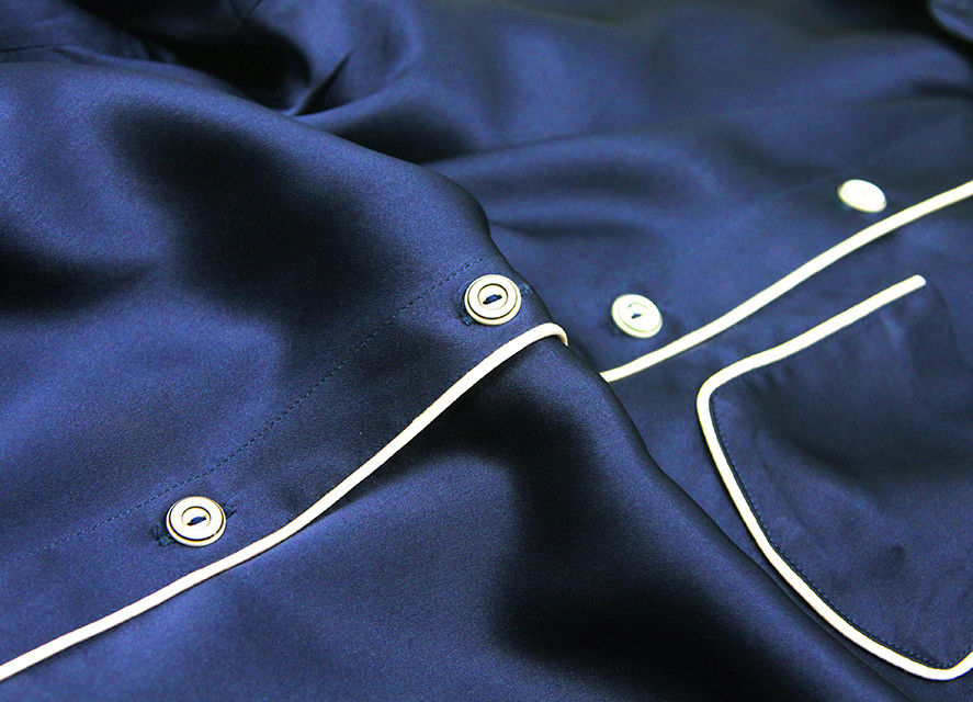Van de de Pyjamanachtkleding van in te ademen Vrouwen Zijdeachtige van de de Dameszijde Nachthemden 70cm Lengte