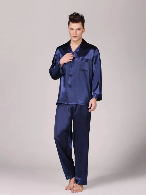 Van de de Nachtkledingszijde van Setnotchmensen van Warme de Zitkamer van de de Pyjamapyjama de Wintermensen