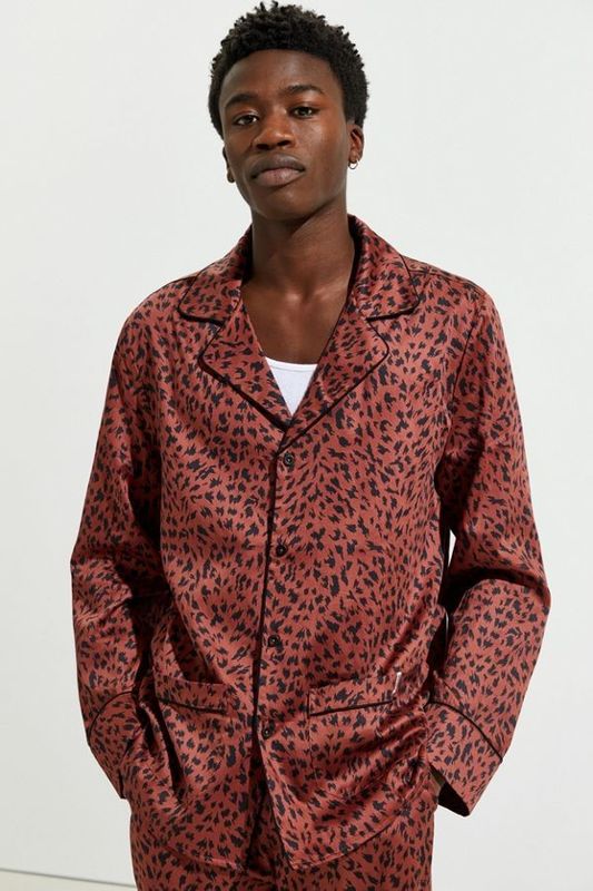 Van het de Zijdesatijn van het kraagcontrast de de Pyjama'smensen snakken de Pyjamanachtkleding van de Kokerpolyester